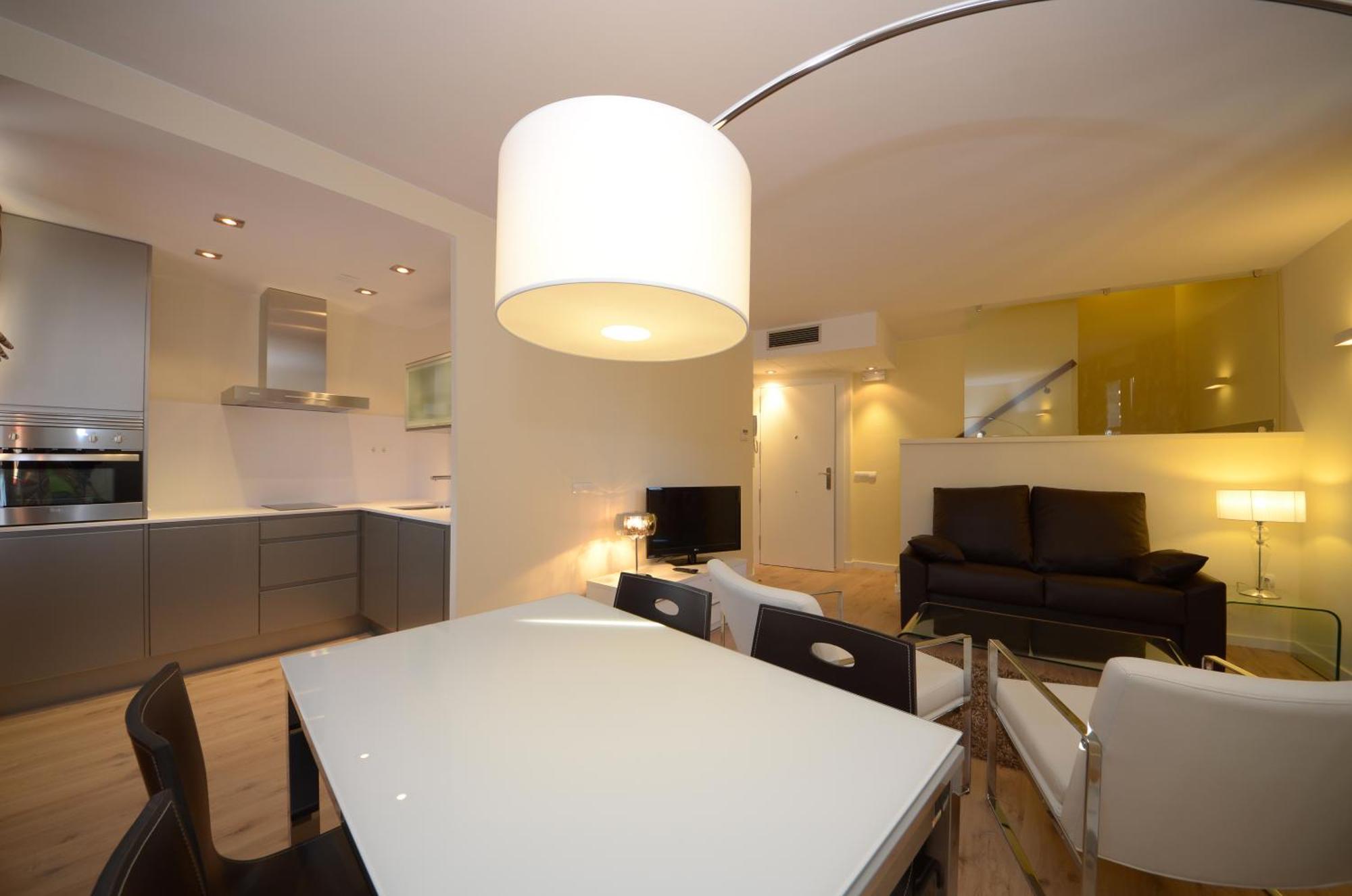 Apartamentos El Palacete De Ainsa Ngoại thất bức ảnh